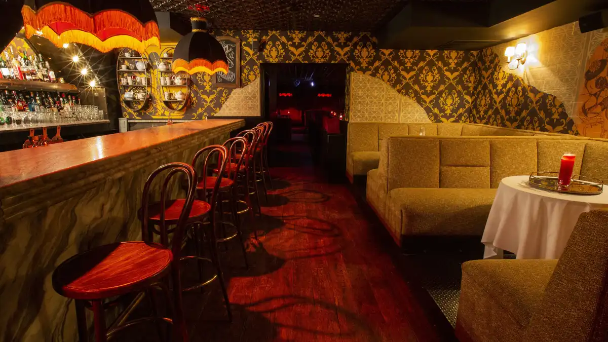 Bar photo 2